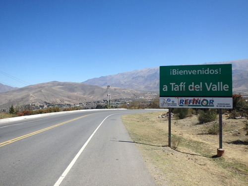 Welcome to Taf&iacute; del Valle (I think that there is are two Taf&iacute;s).